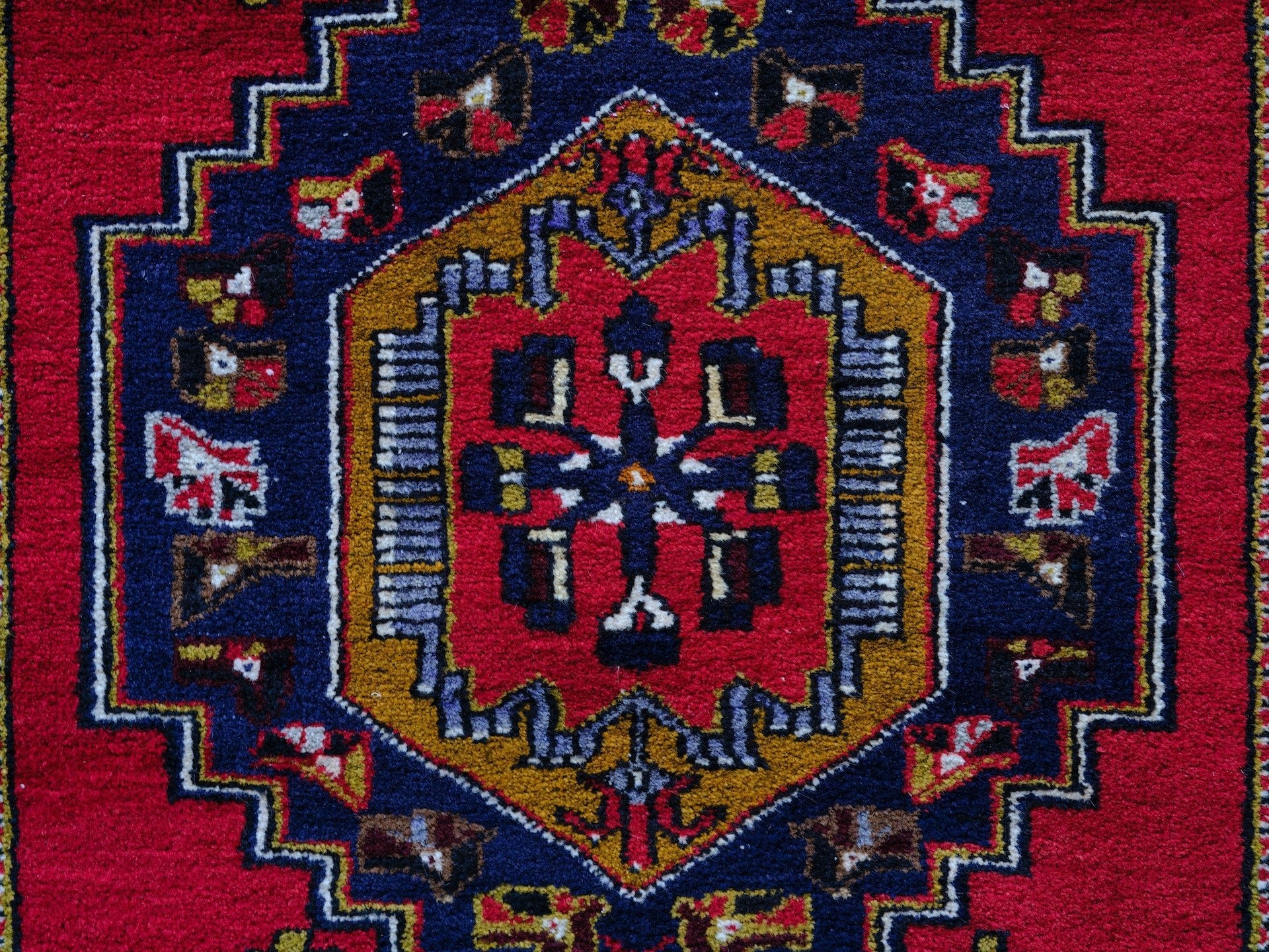 Utforsk de forskjellige typene persiske tepper og deres unike mønstre - Saeidstepper