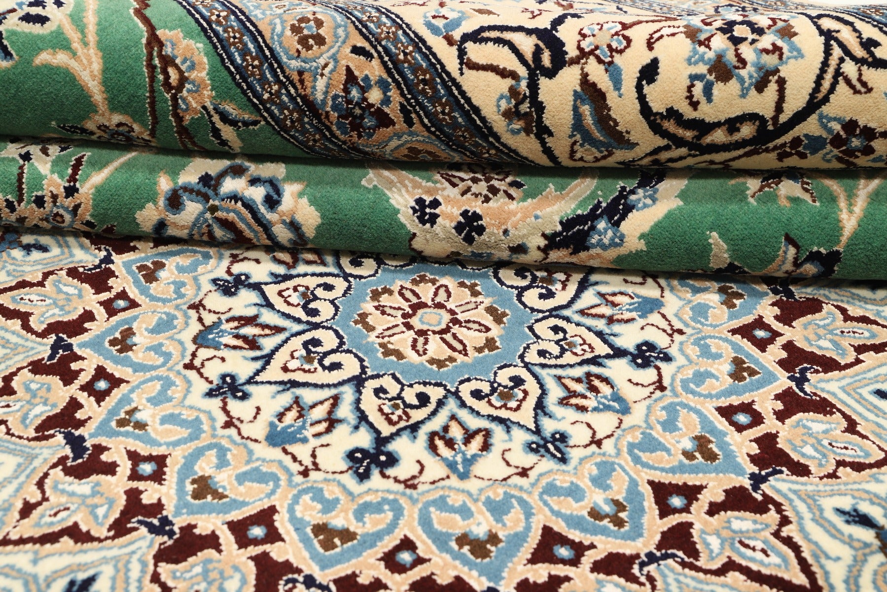 Nain fine med silke 360 x 245