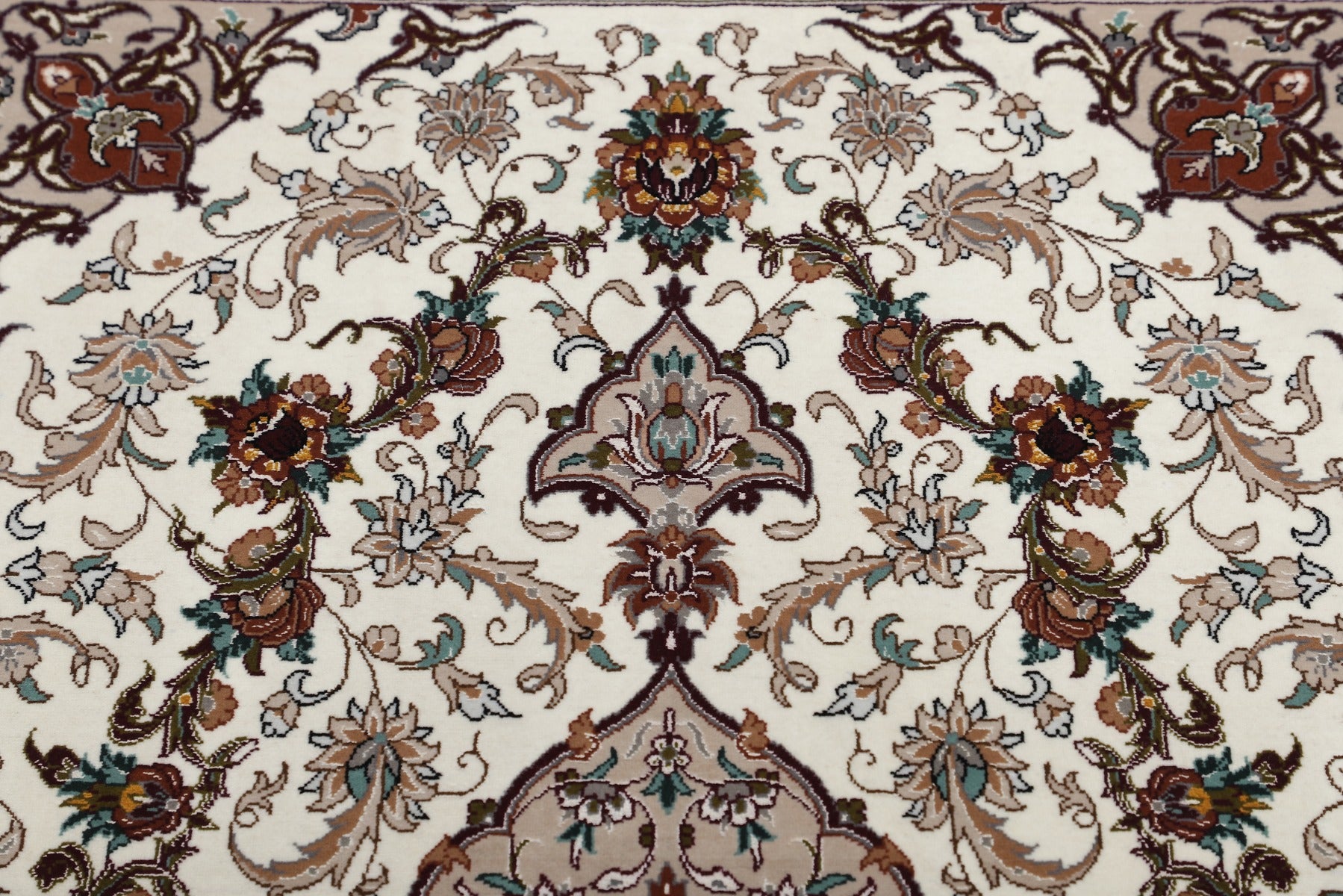 Isfahan FINE "DORI" med silke renning 159 x 104