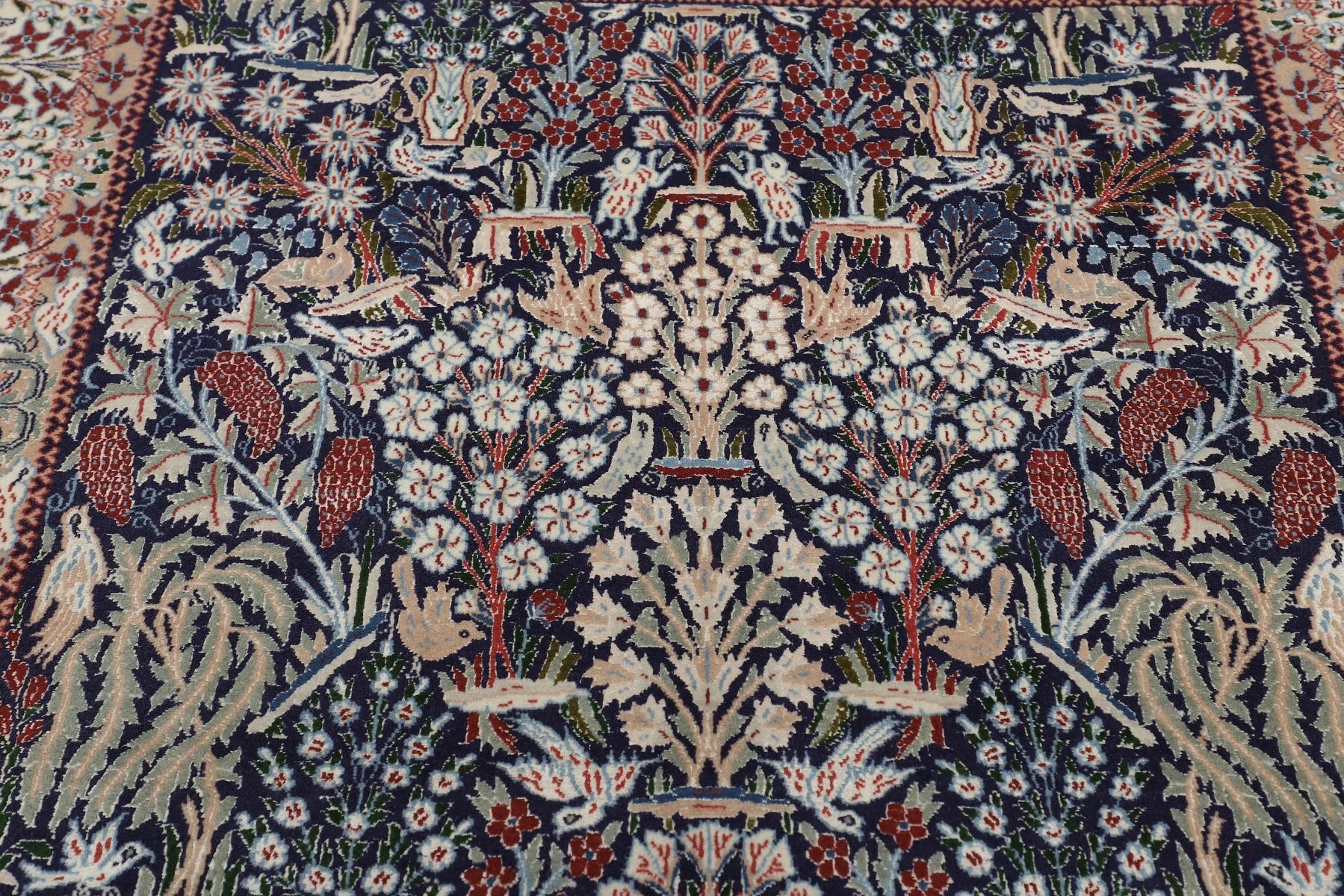 Fine Nain Med Silke 200x126