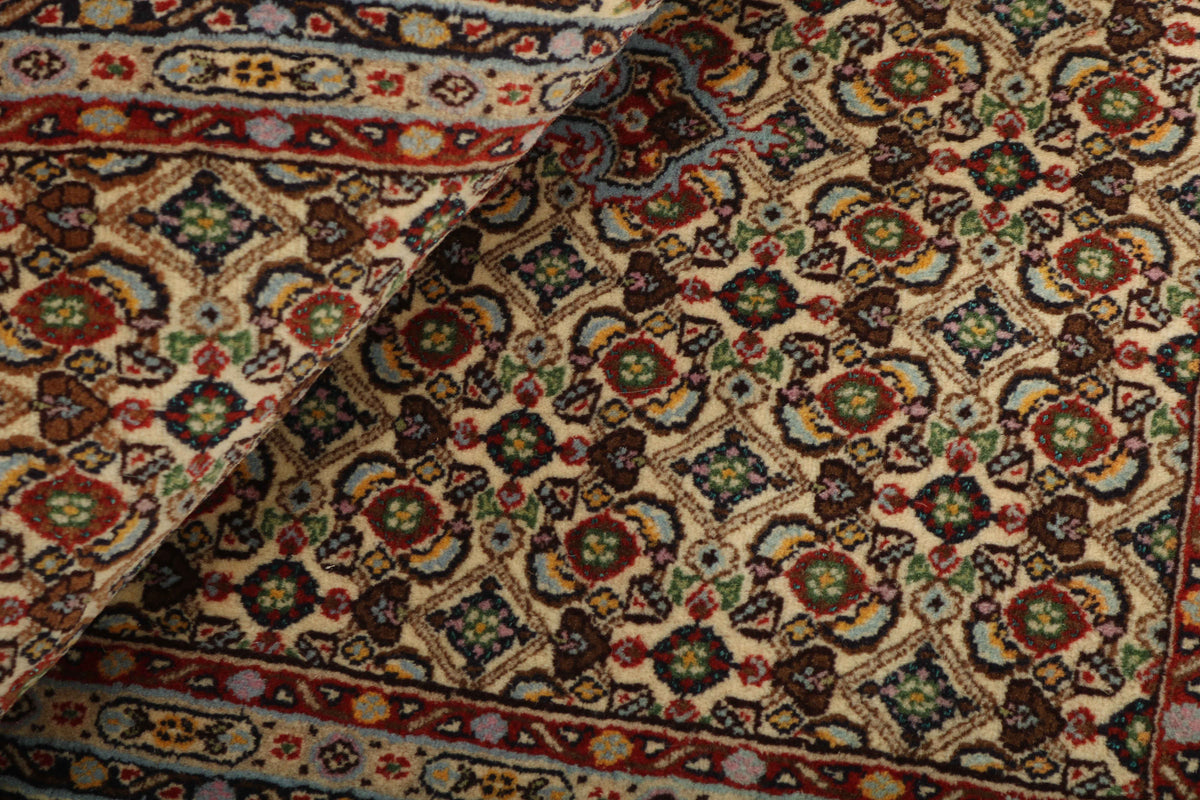 Moud Mahi 148 x 97