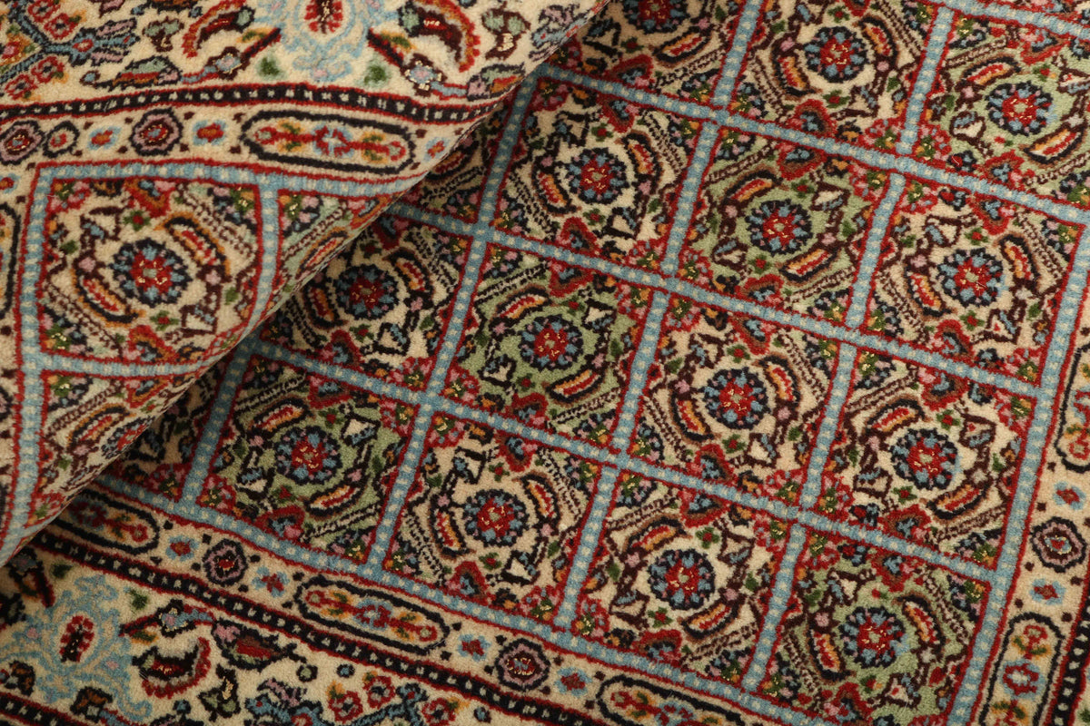 Moud Garden 121 x 78