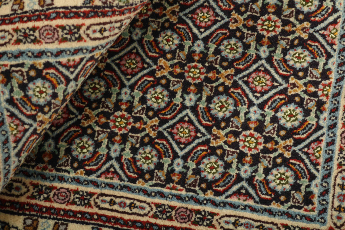 Moud Mahi 116 x 80