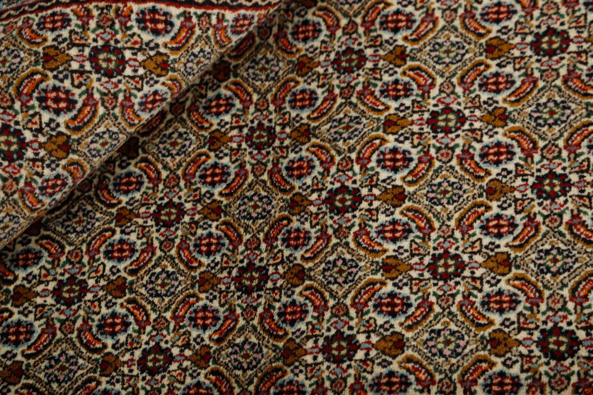 Moud Mahi 150 x 101