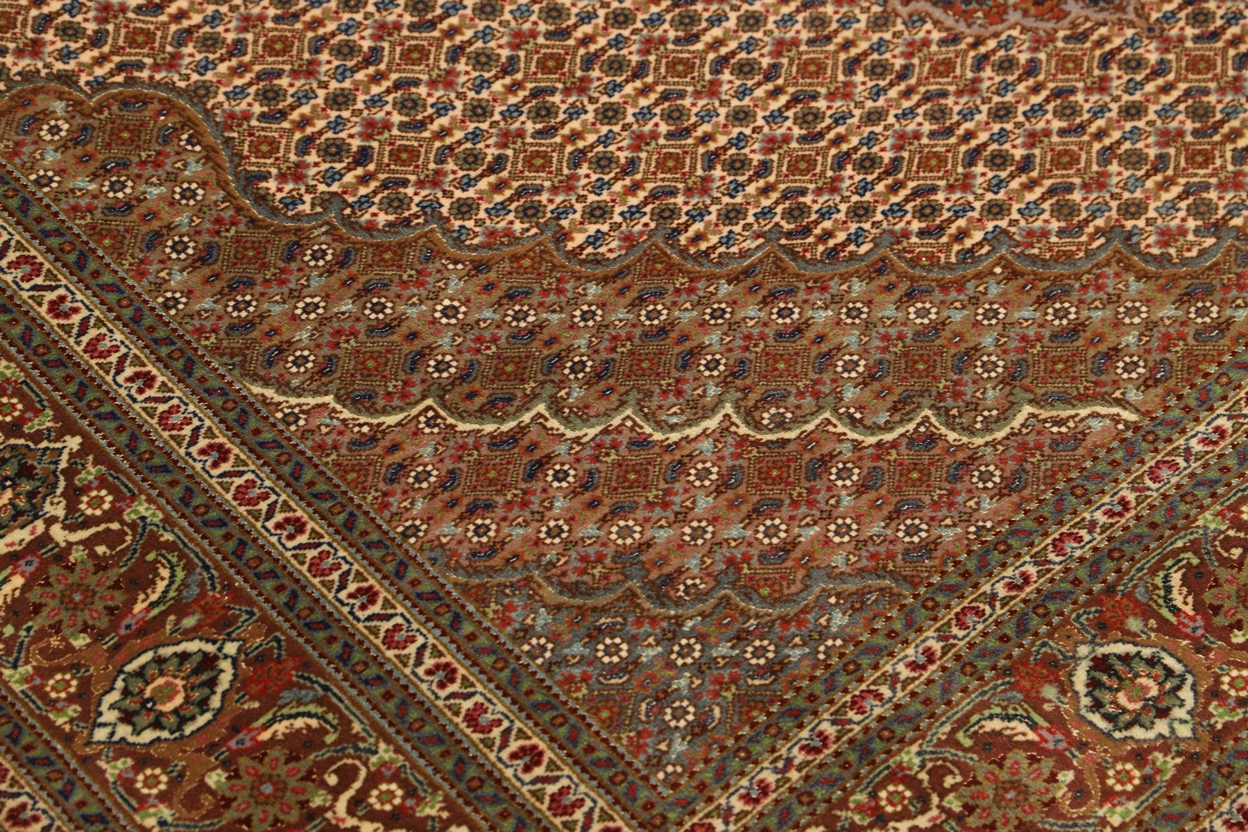 Tabriz 50 Raj Mahi 200x155