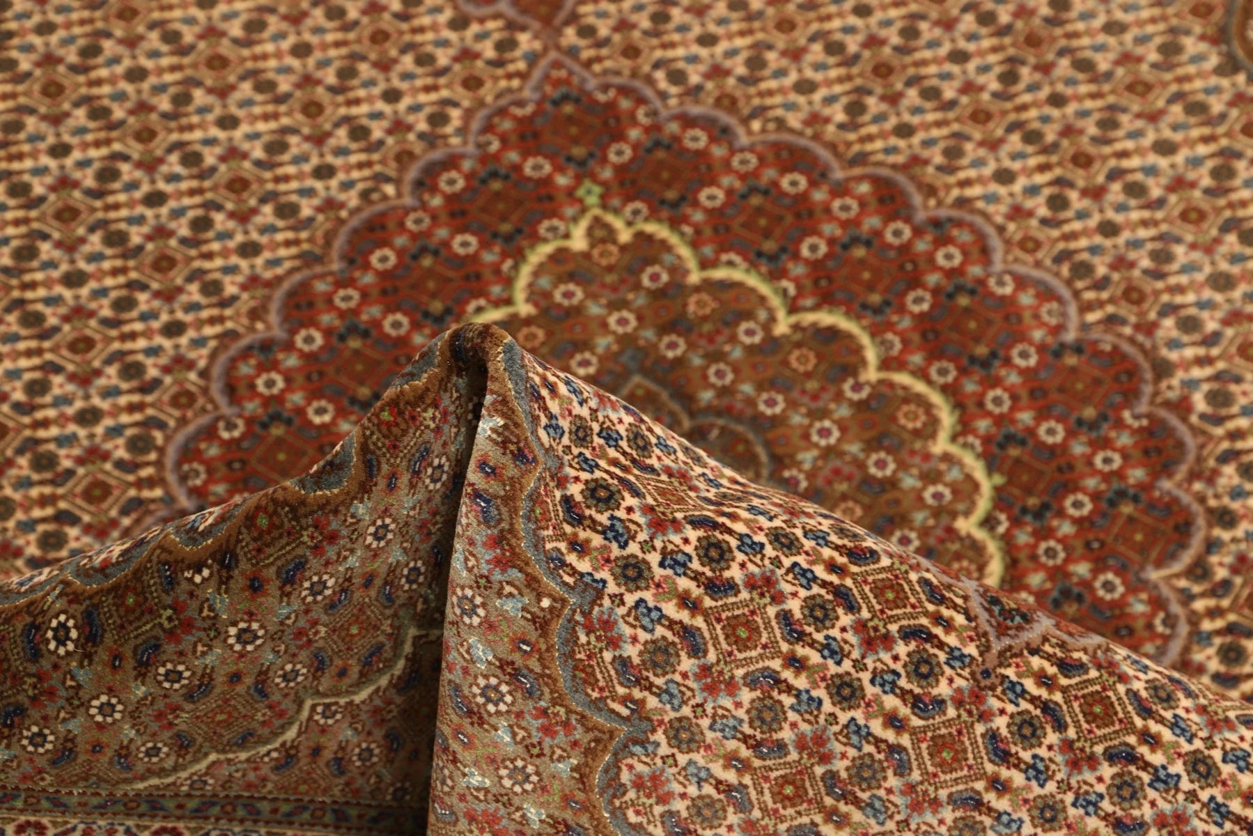 Tabriz 50 Raj Mahi 200x155