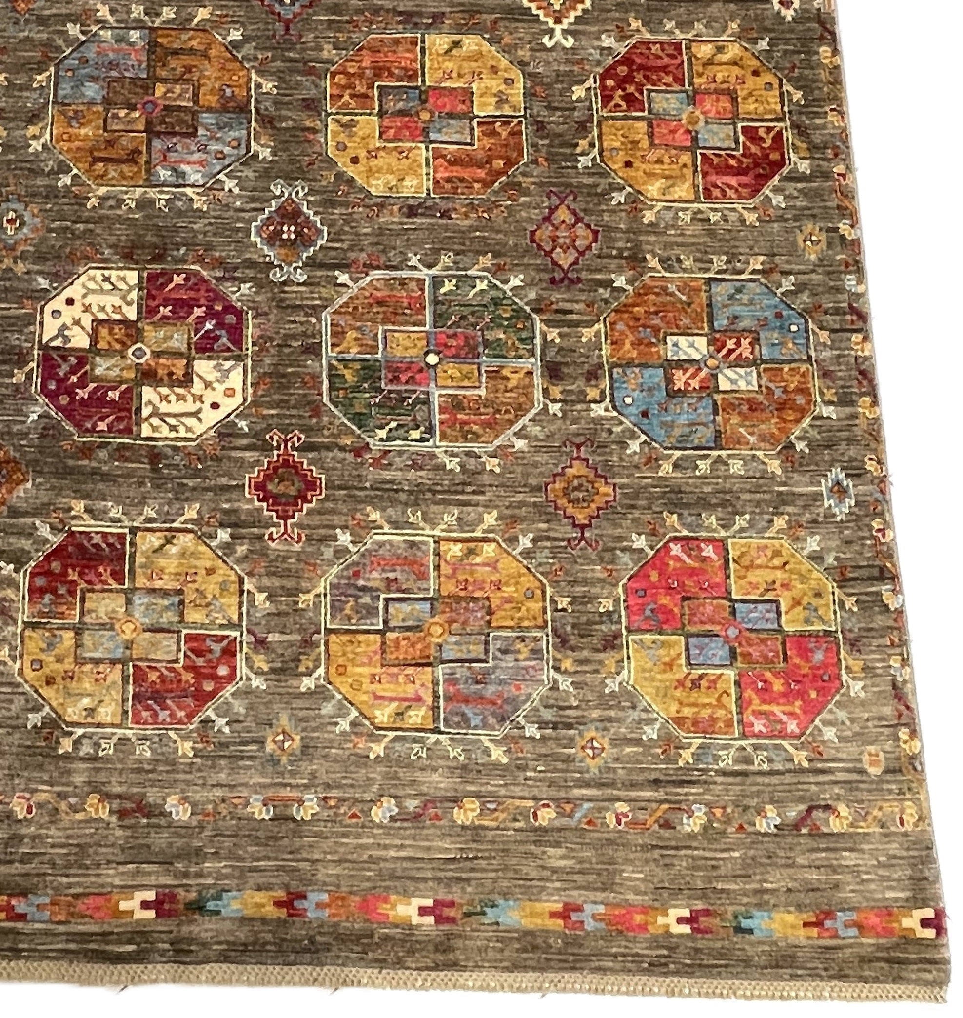 Aryana Modern 315 x 200