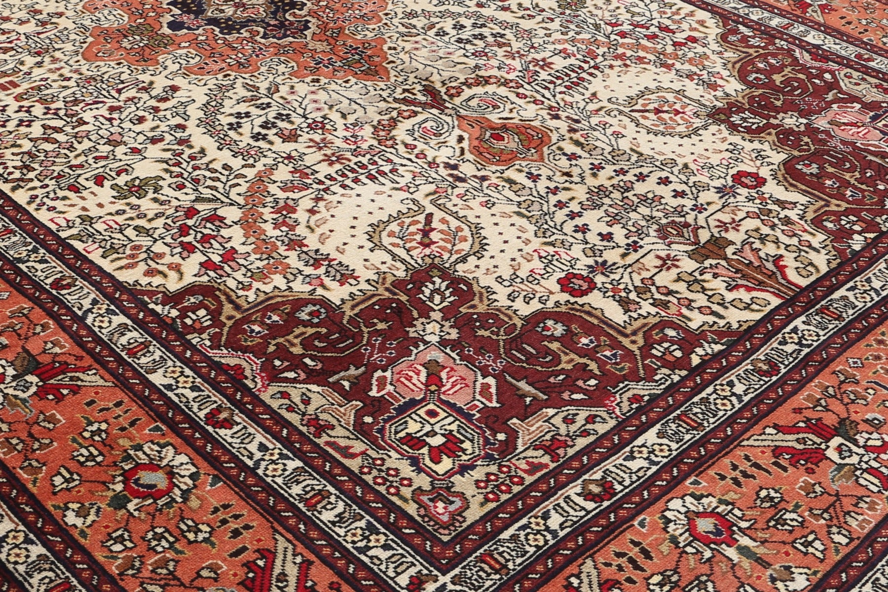 Tabriz 30 Raj 305x200