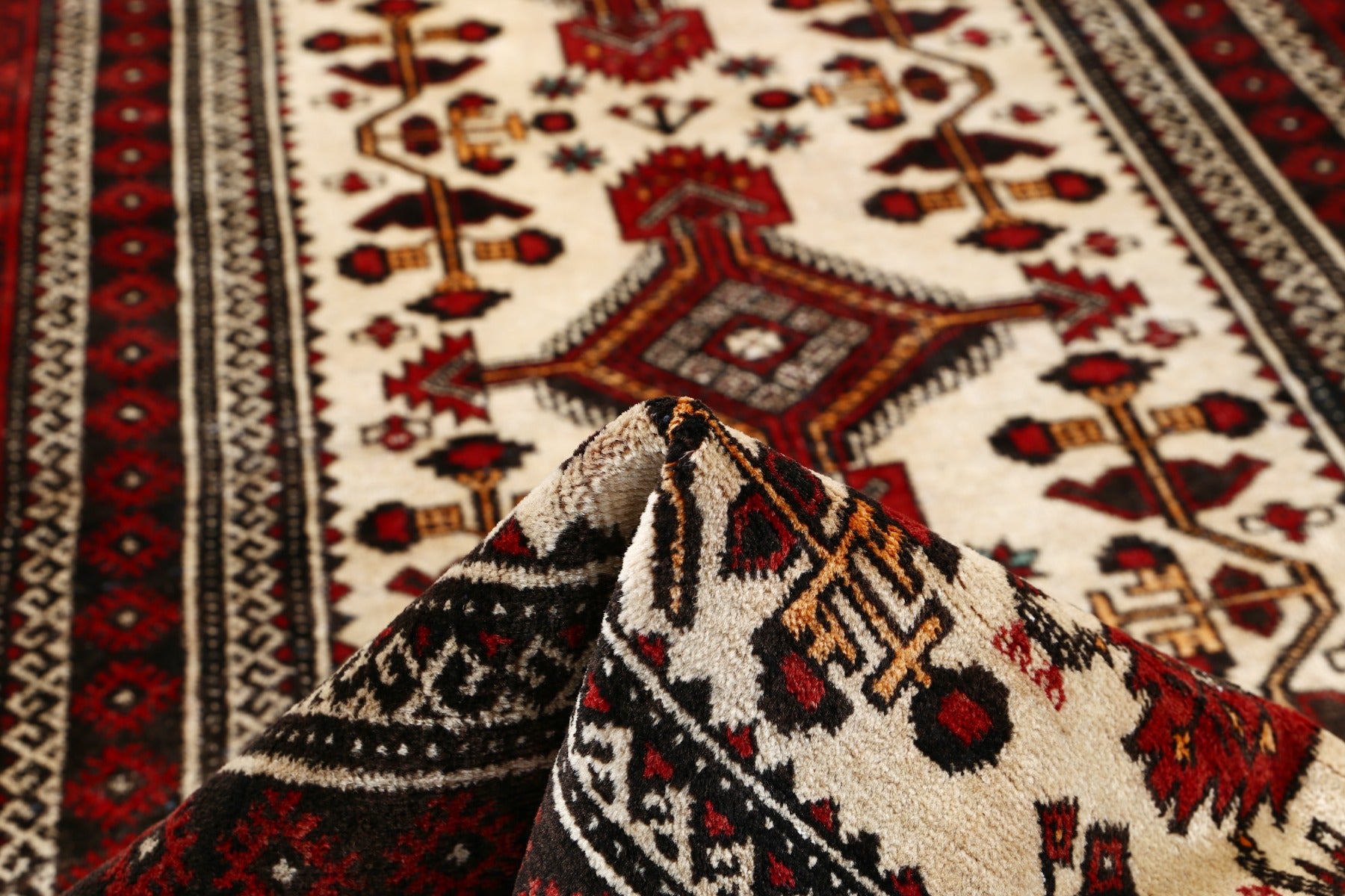 Beluch Fine 191 x 101