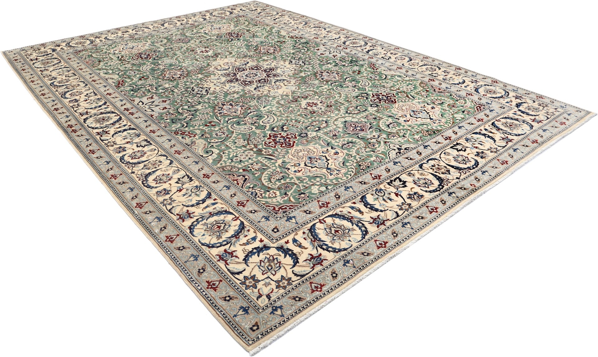 Fine Nain Med Silke 357x258