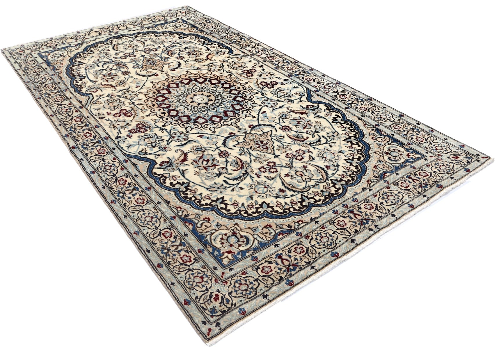 Fine Nain Med Silke 255x147