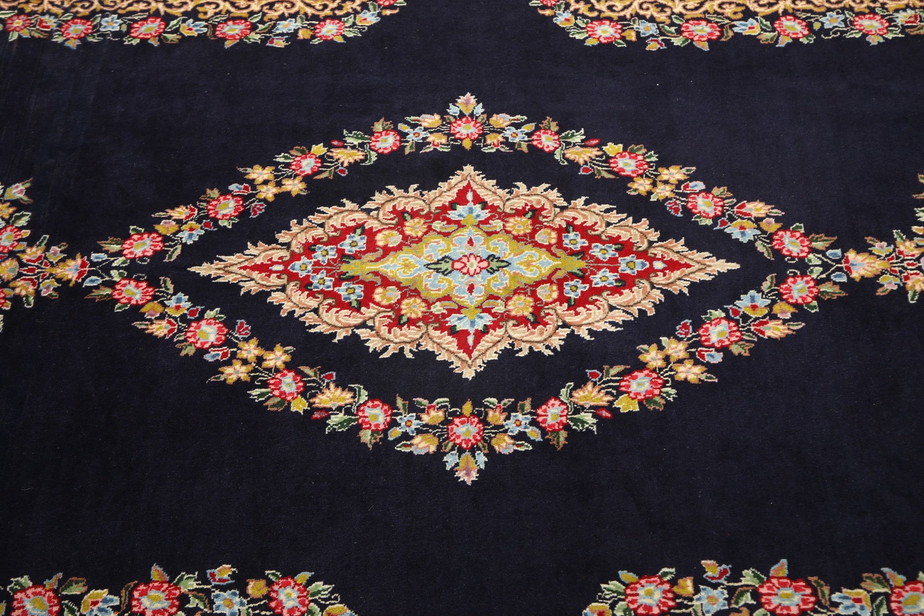 Kerman Laver 296x200