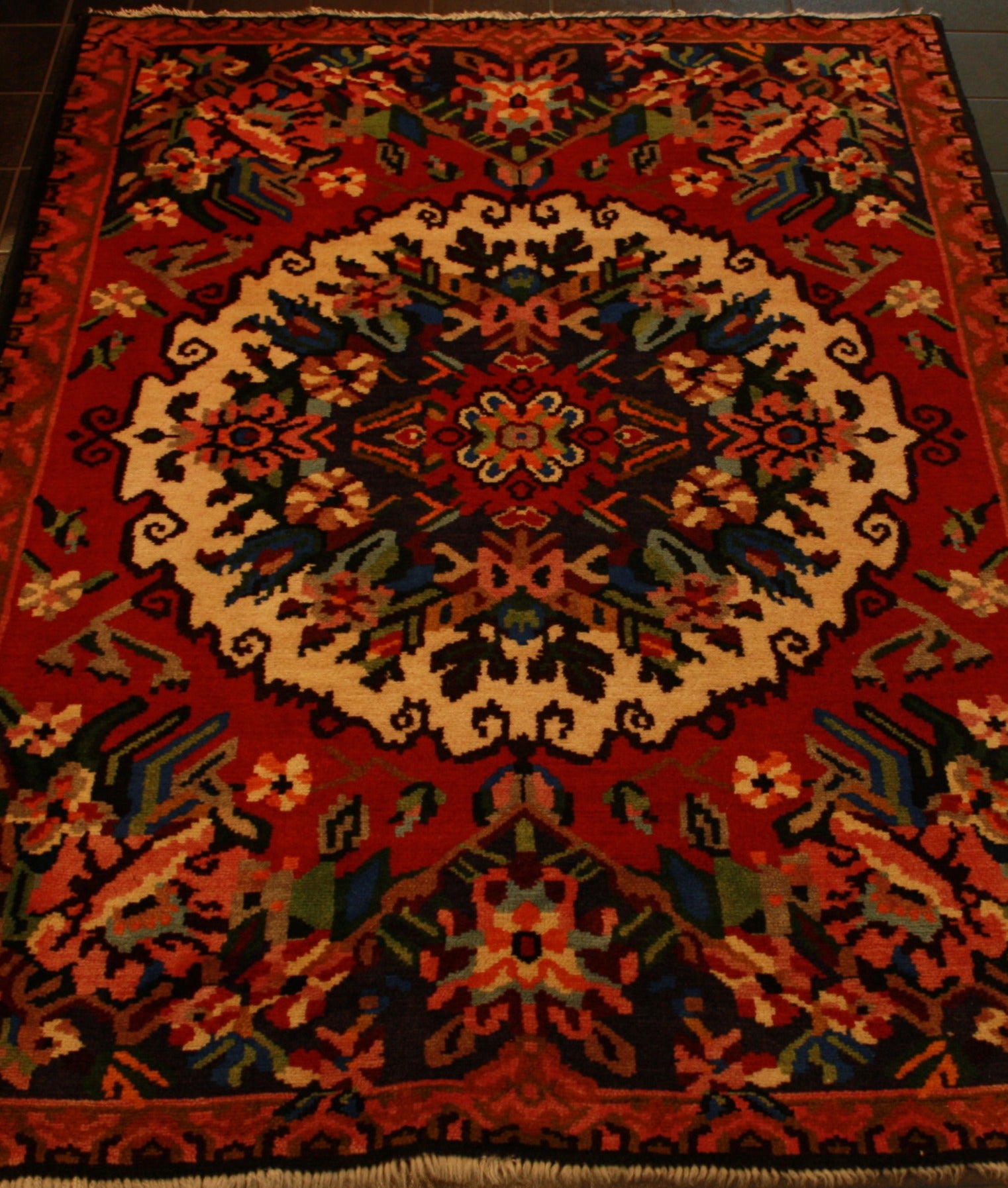 OLD Bakhtiar "FARDONBEH" 153x108 (SAMLEOBJEKT)