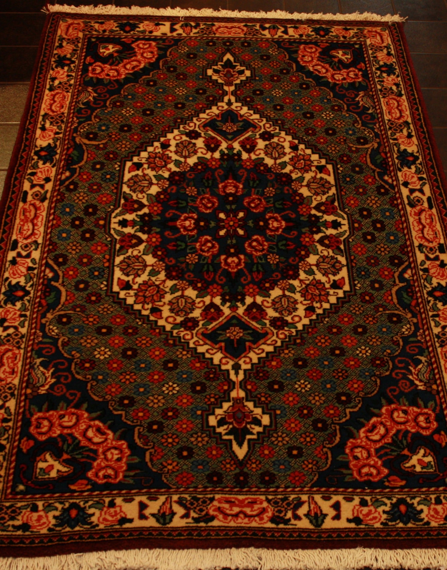 Bakhtiar "FINE" 147x96