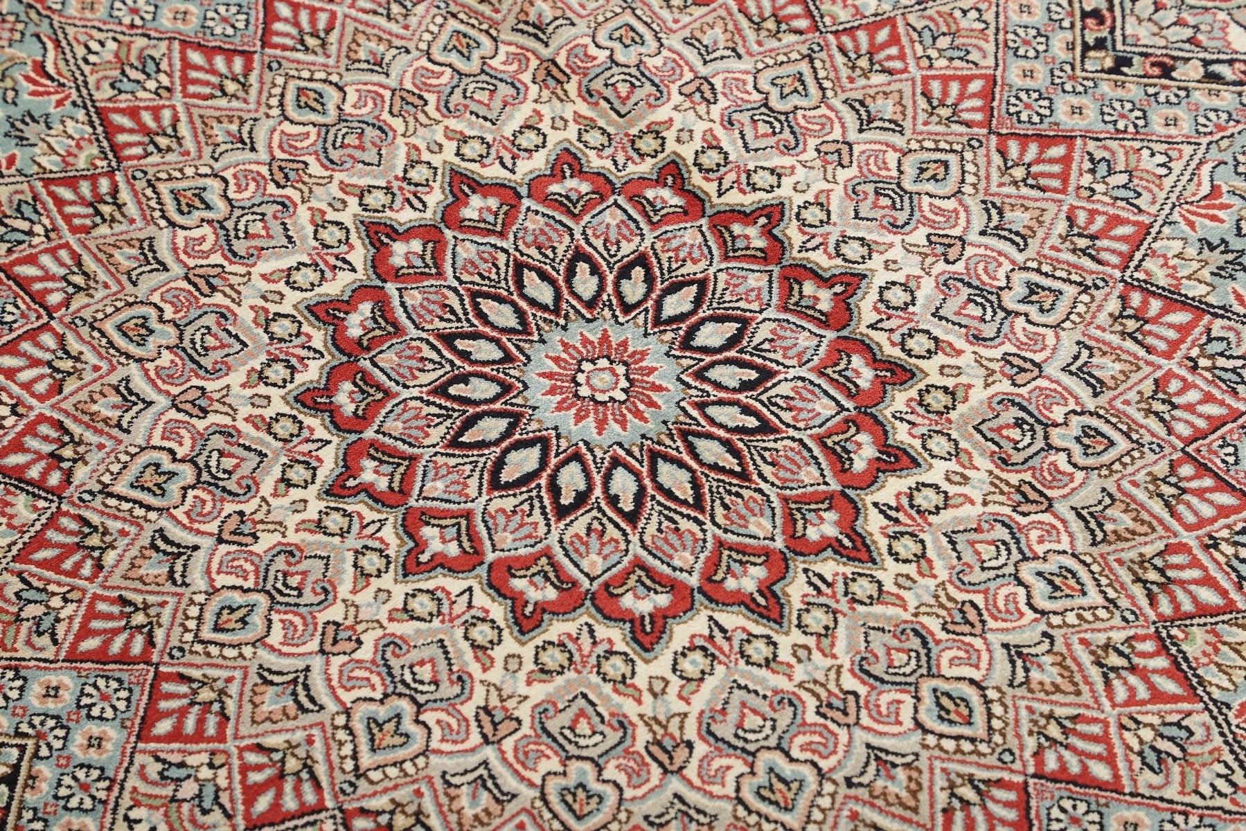 Kashmir Ren Silke 267x173