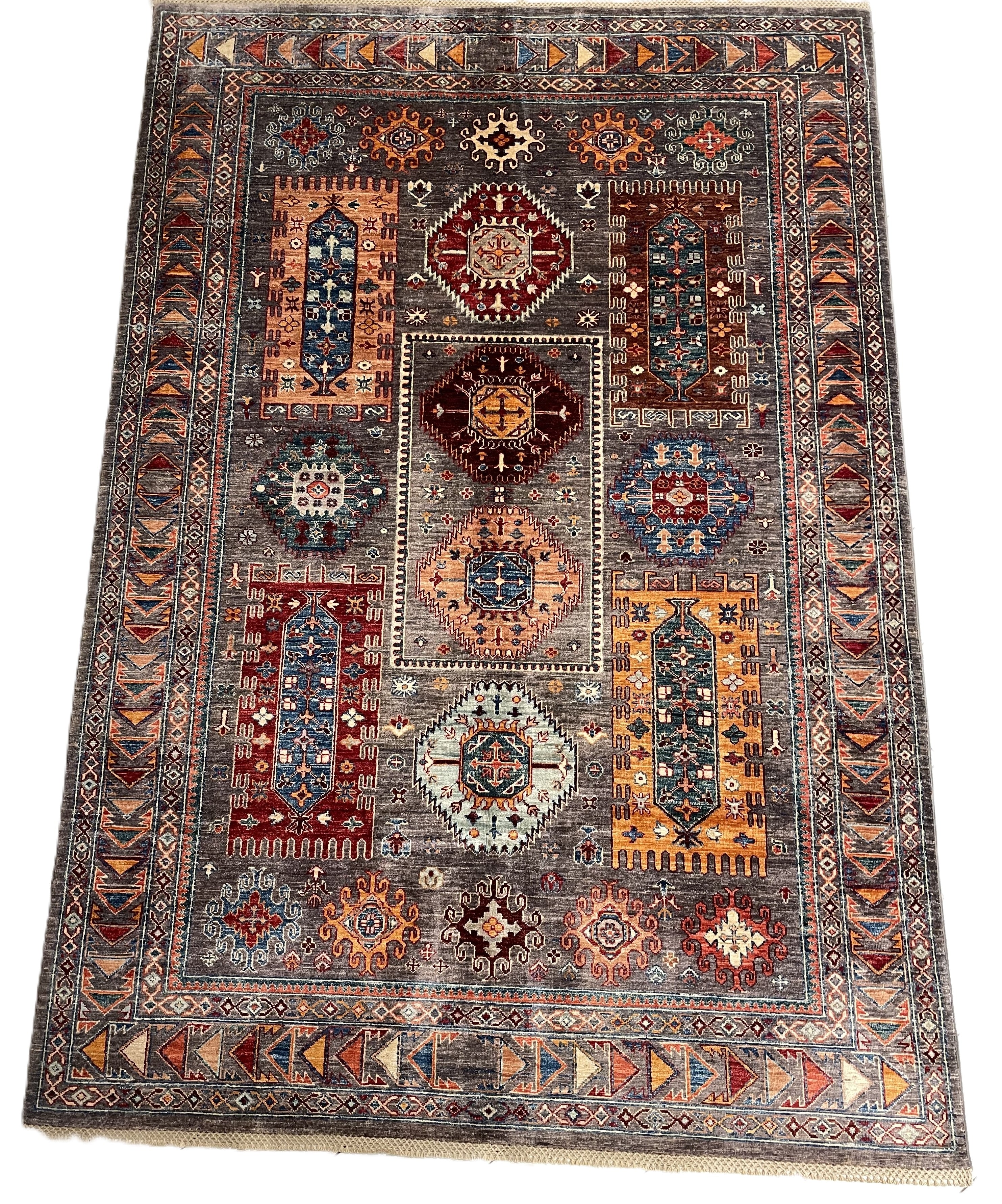 Aryana Modern 271 x 185