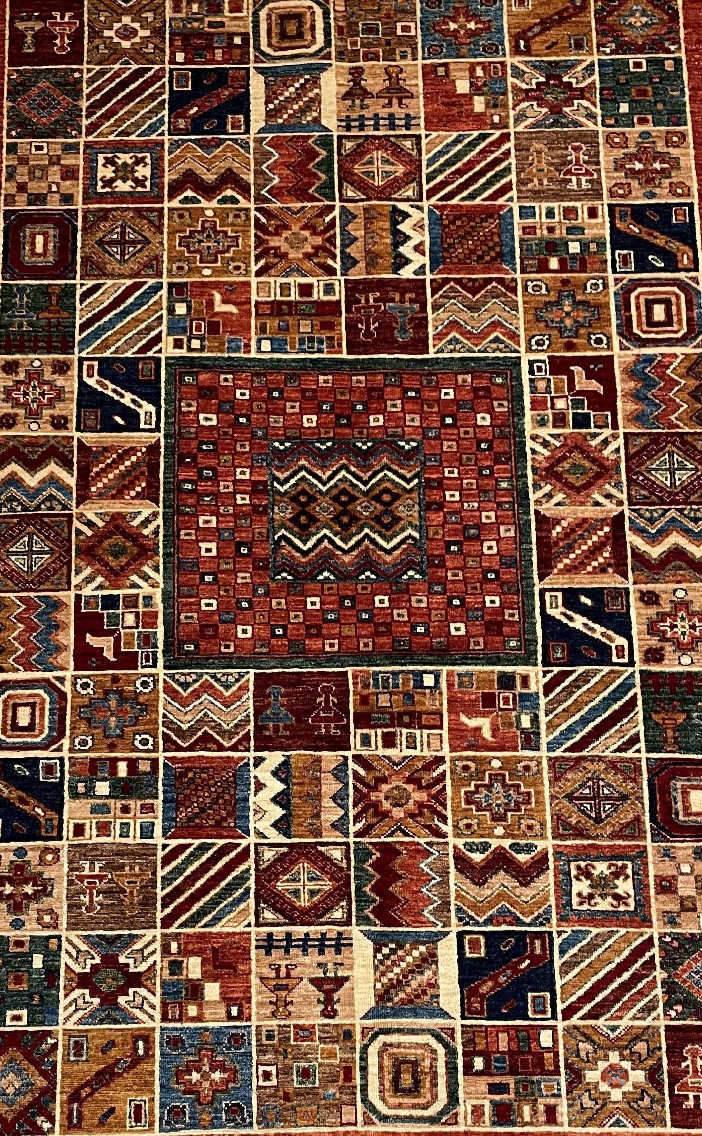 Aryana Modern 240 x 172
